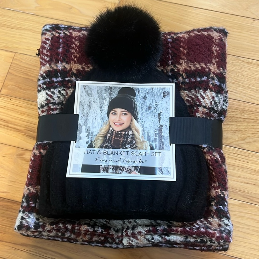 NWT hat and scarf set - Picture 1 of 2
